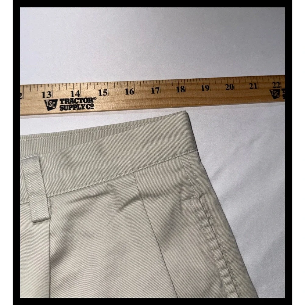 Nautica Rigger Chino Shorts Mens 36W Beige Pleated Classic Fit Cotton Preppy - Picture 4 of 8